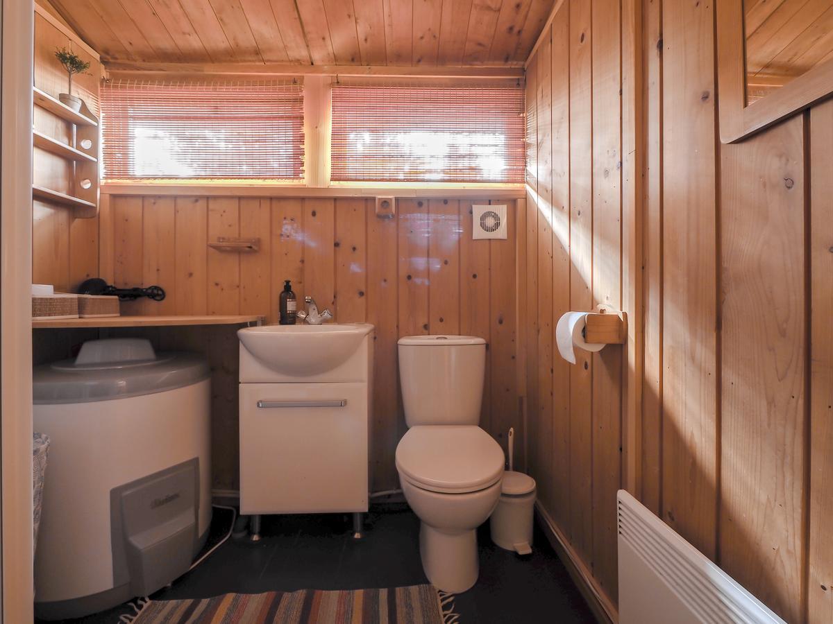 Lovely Cabin In The Capital Area With Hot Tube Hafnarfjörður Kültér fotó
