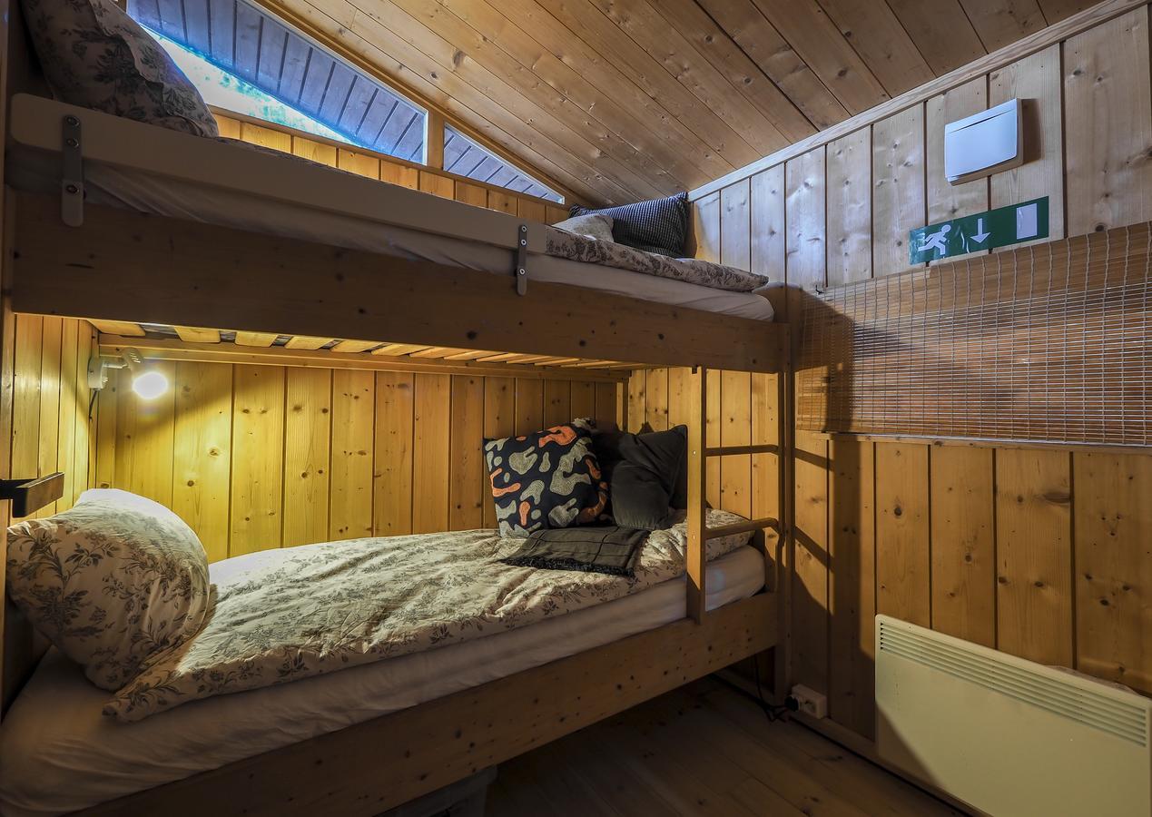 Lovely Cabin In The Capital Area With Hot Tube Hafnarfjörður Kültér fotó